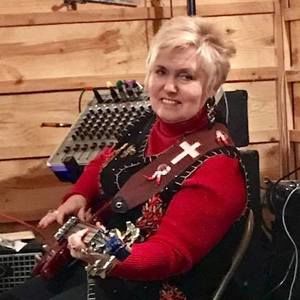 Meet your Posher, Linda